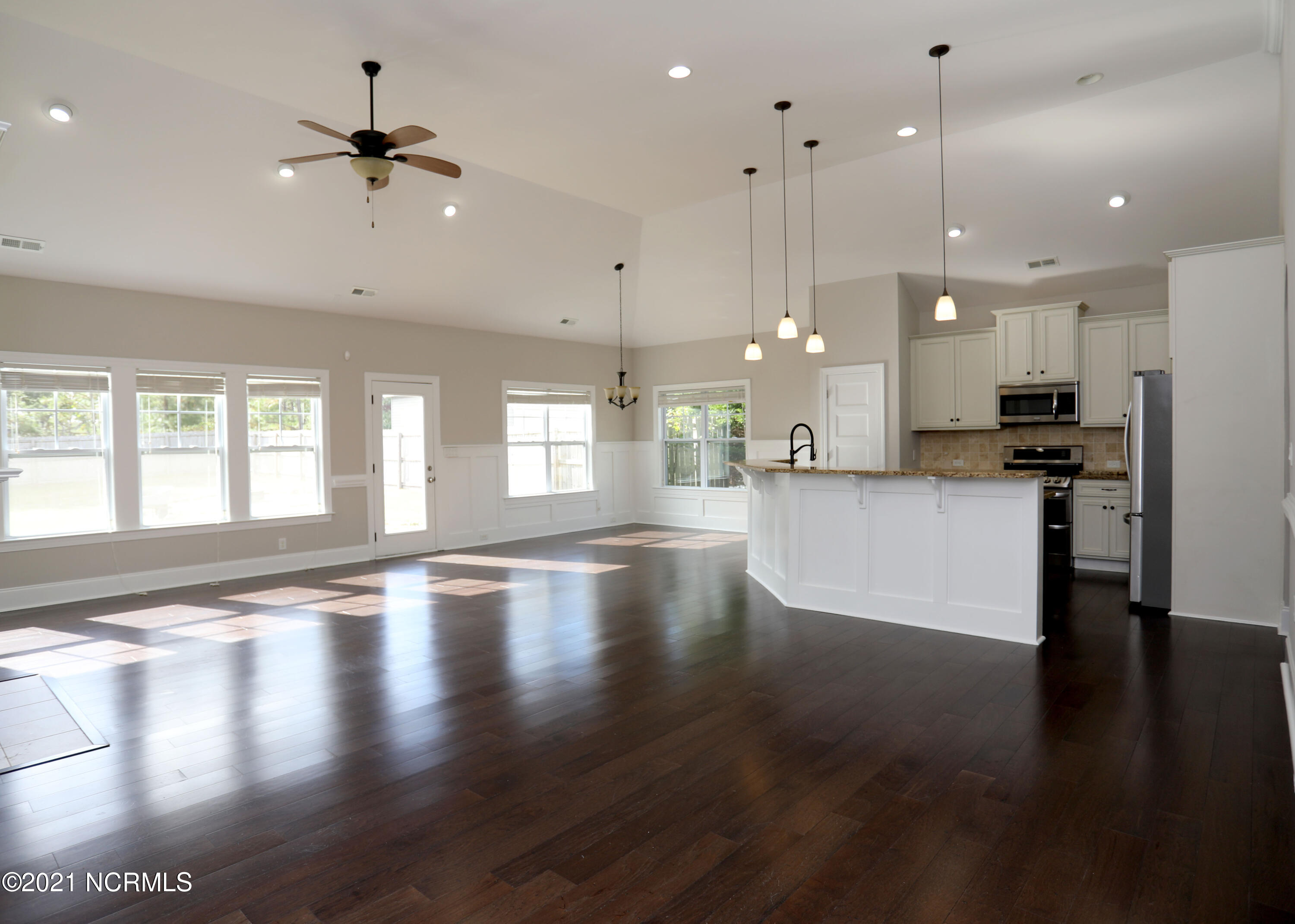 1372 Washington Acres Road Hampstead, NC 28443 - Photo 8 of 47 C LK 2