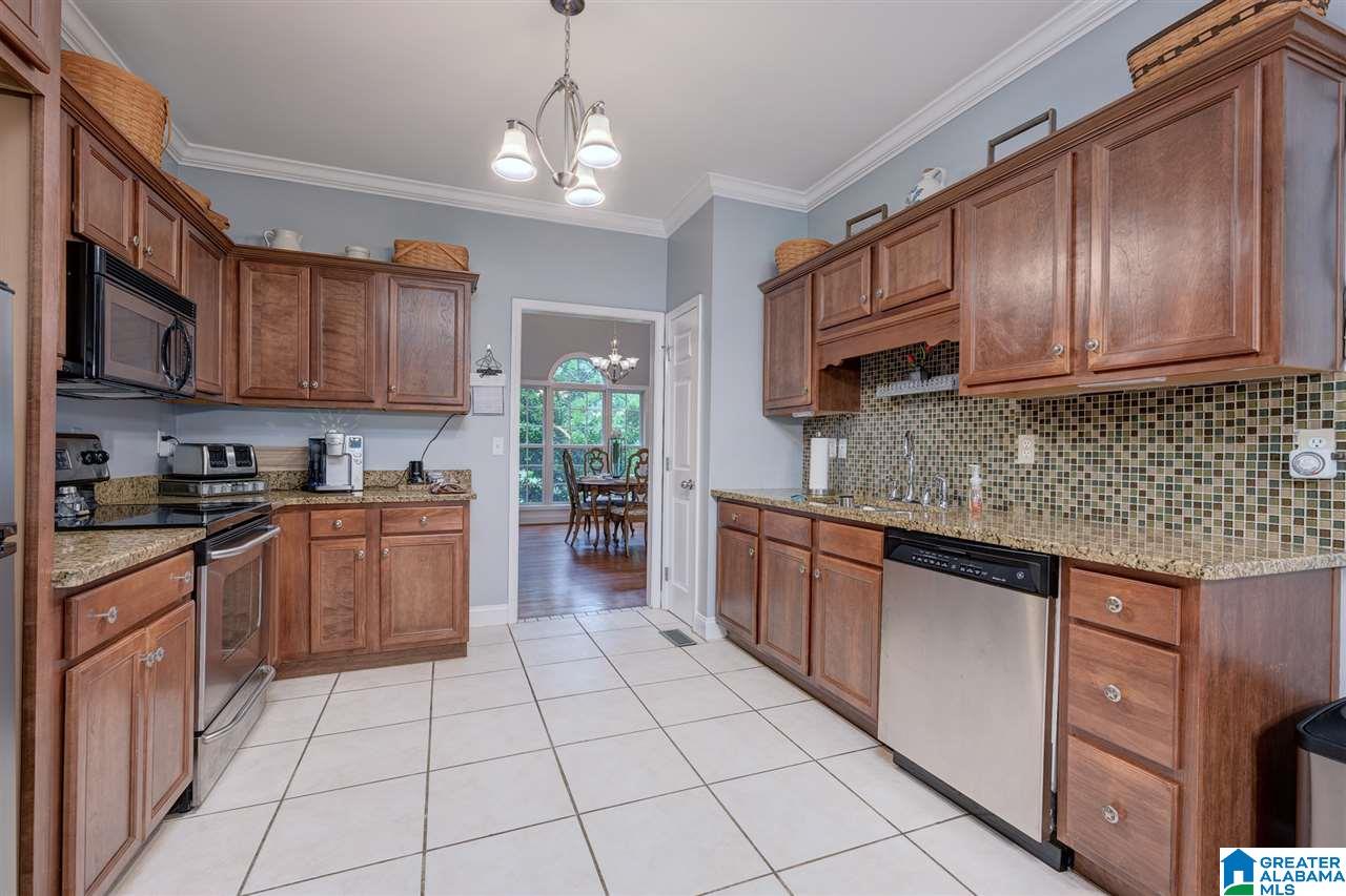 135 Brynhurst Drive Chelsea, AL 35043 - Photo 4 of 37