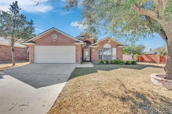 $338,000 | 700 North Emma Drive, Arlington, TX 76002