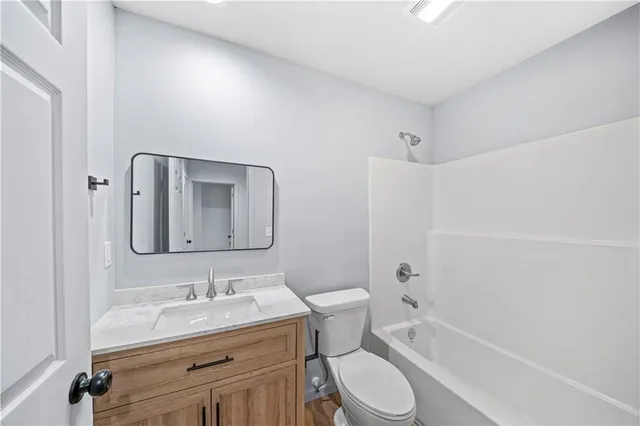 $215,000 | 520 West Hunter Street, Nevada, MO 64772