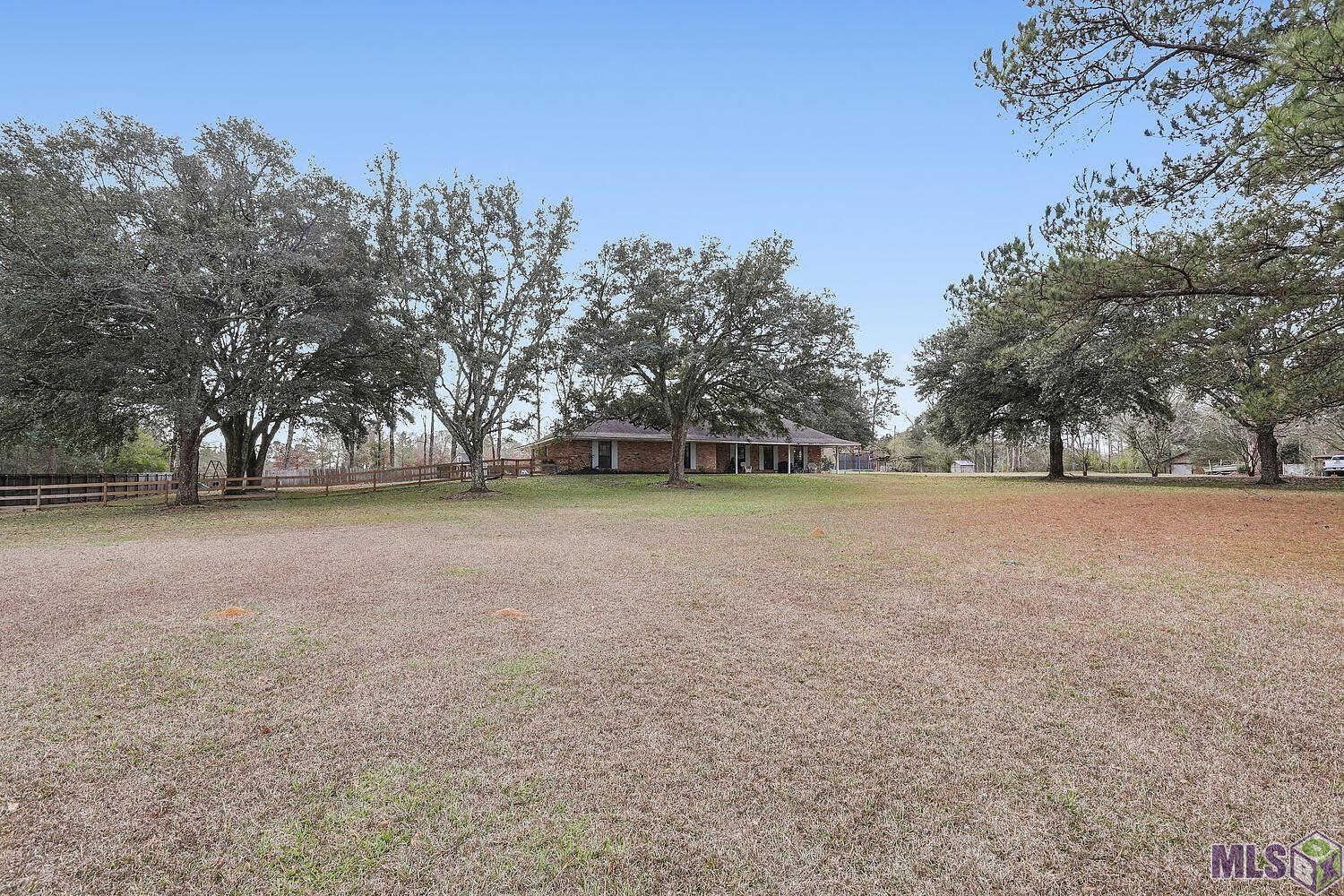 7940 Highway 63 Clinton, LA 70722 - Photo 3 of 22