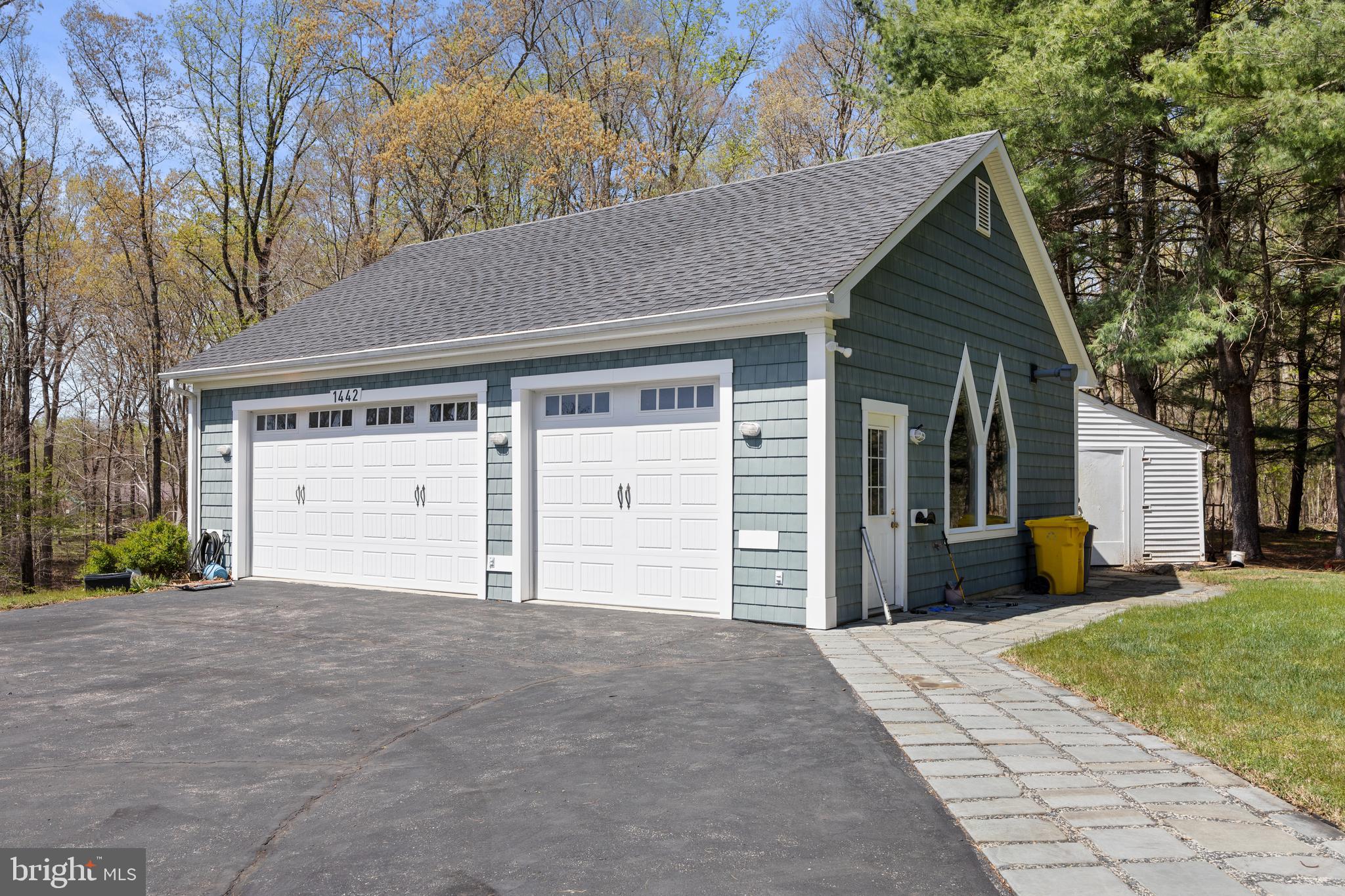 1442 Fairfield Loop Road Crownsville, MD 21032 - Photo 23 of 35 Garage