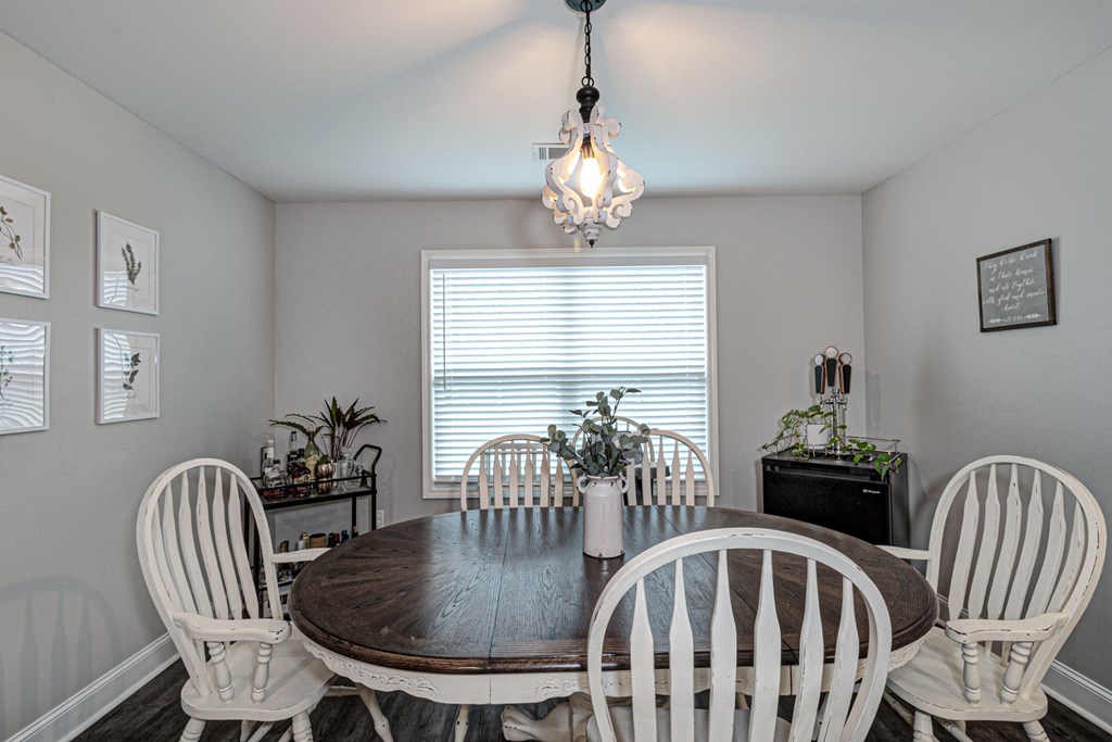 16 Maxwell Drive Fort Mitchell, AL 36856 - Photo 12 of 29 Dining area off kitchen