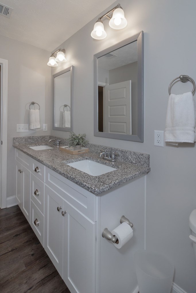 16 Maxwell Drive Fort Mitchell, AL 36856 - Photo 15 of 29 Guest bath