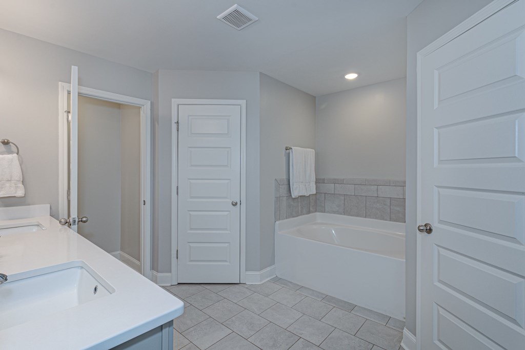 16 Maxwell Drive Fort Mitchell, AL 36856 - Photo 24 of 29 Large en suite for Primary bedroom