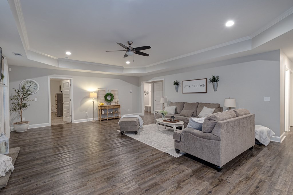 16 Maxwell Drive Fort Mitchell, AL 36856 - Photo 3 of 29 Trey ceiling in great room