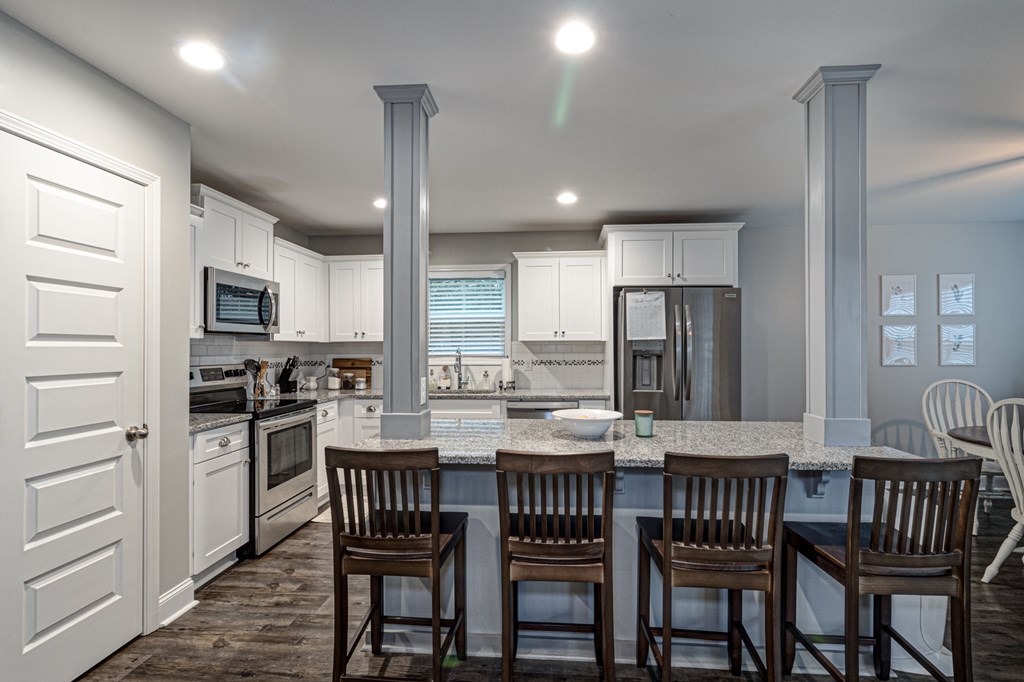 16 Maxwell Drive Fort Mitchell, AL 36856 - Photo 8 of 29 Open kitchen with island