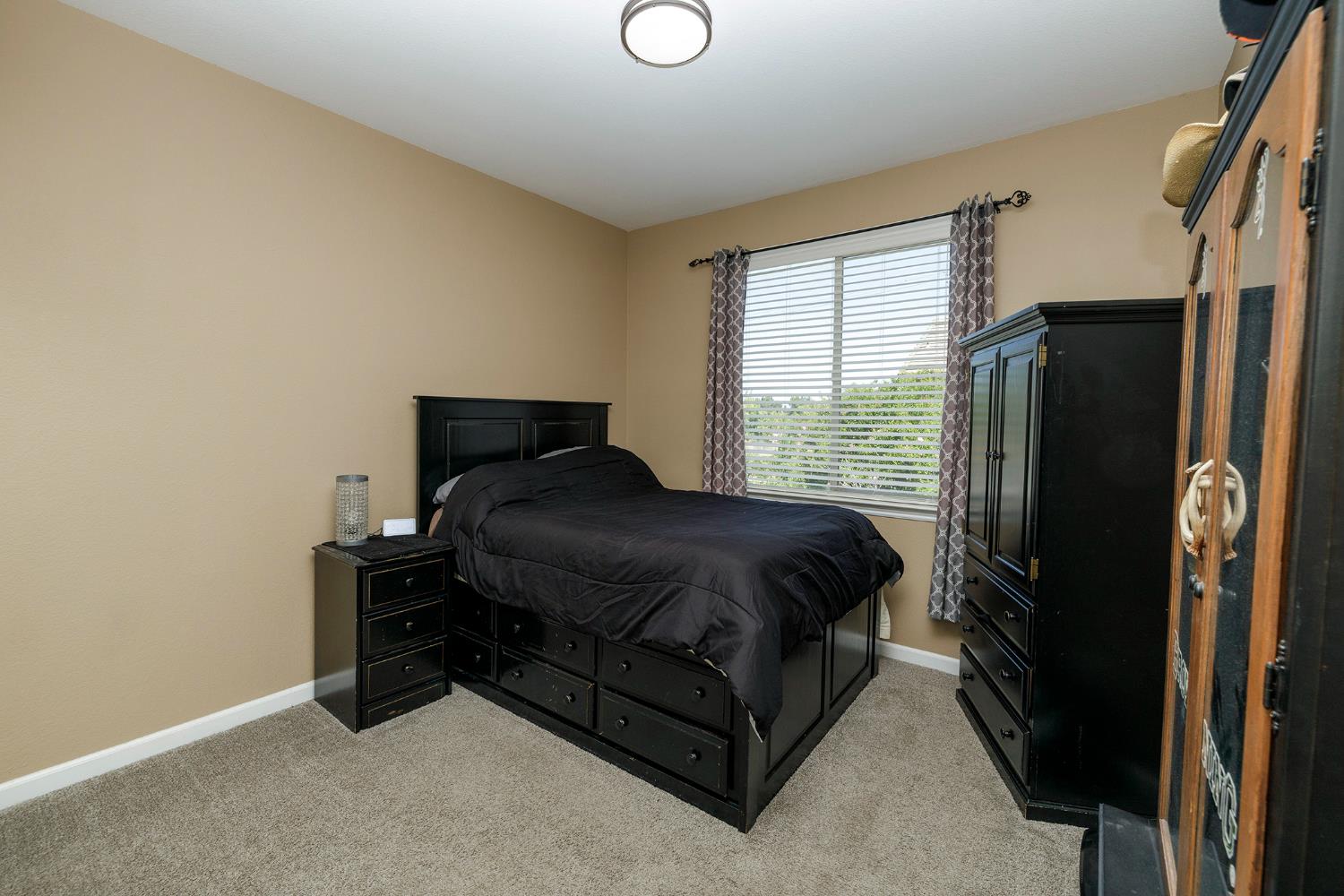 2101 Huxley Way Modesto, CA 95356 - Photo 34 of 50