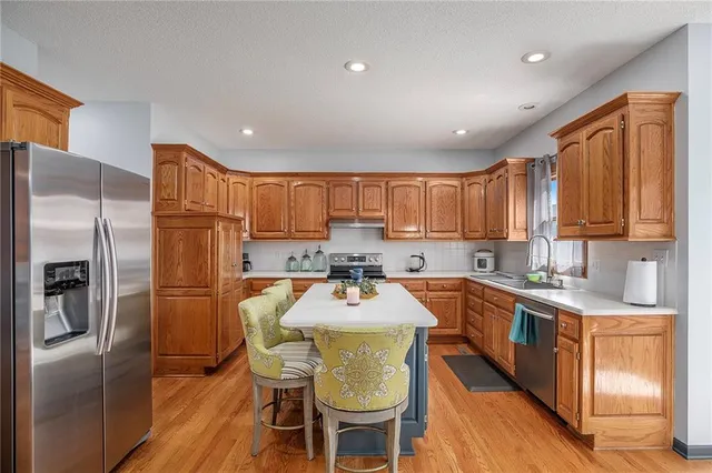 $455,000 | 4001 Northeast 60th Terrace, Gladstone, MO 64119