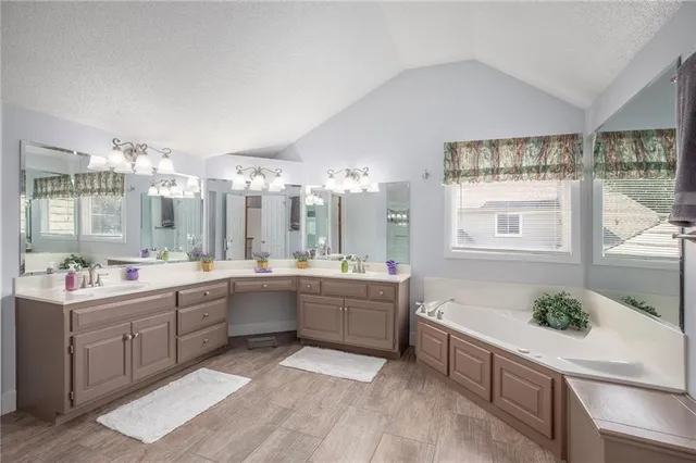 $455,000 | 4001 Northeast 60th Terrace, Gladstone, MO 64119