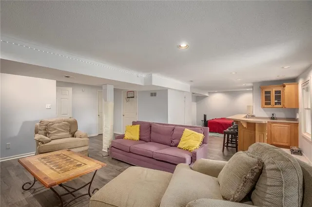 $455,000 | 4001 Northeast 60th Terrace, Gladstone, MO 64119