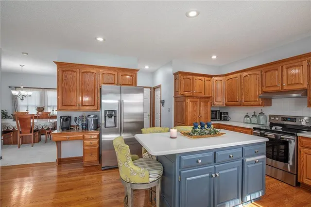 $455,000 | 4001 Northeast 60th Terrace, Gladstone, MO 64119