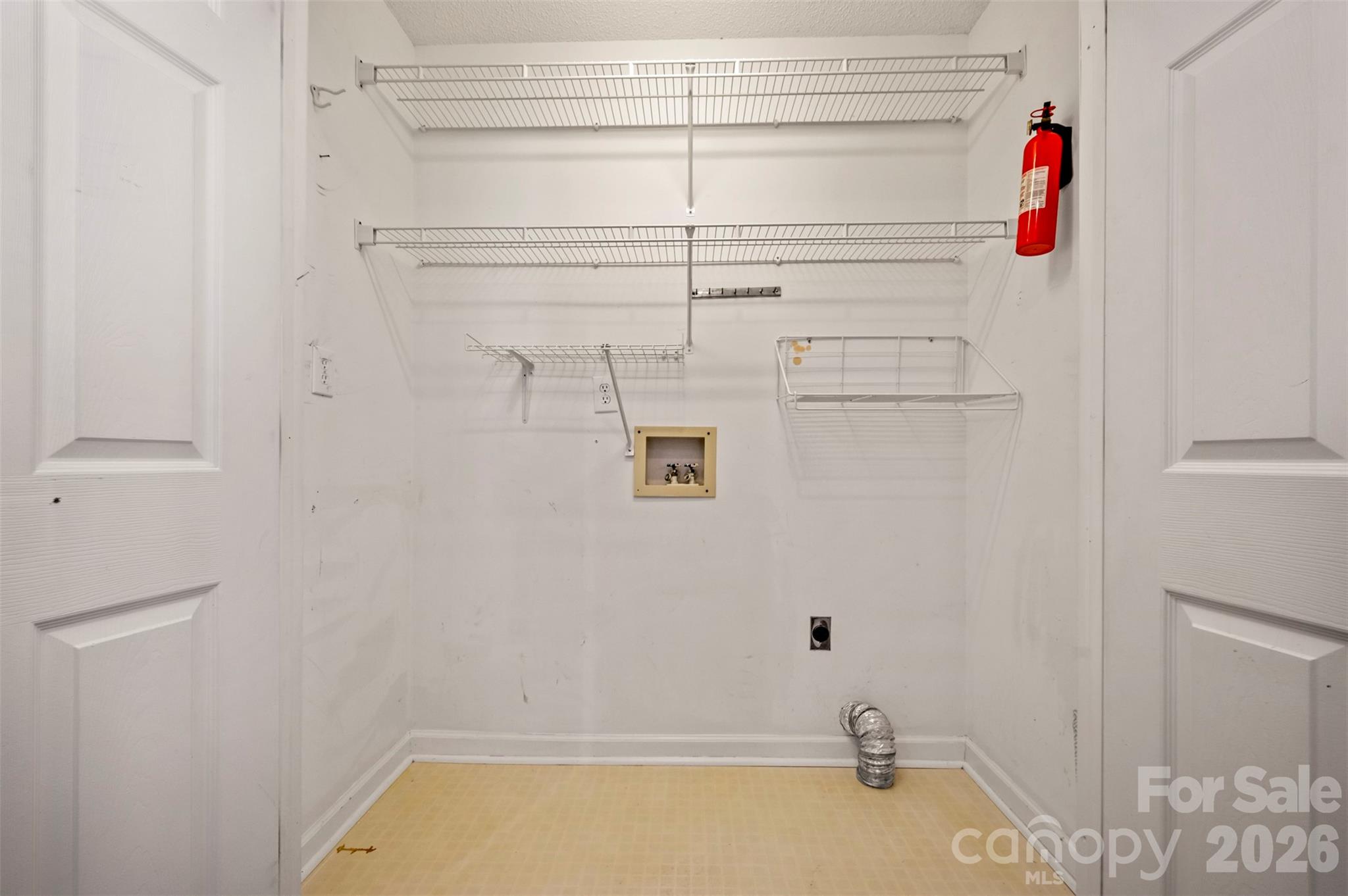 506 Pleasant Street Spindale, NC 28160 - Photo 15 of 42 a bathroom with a bathtub