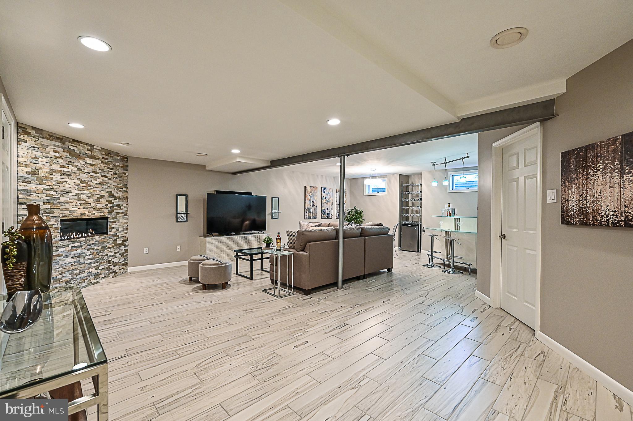 1581 Regatta Lane Reston, VA 20194 - Photo 25 of 38 Recreation Room
