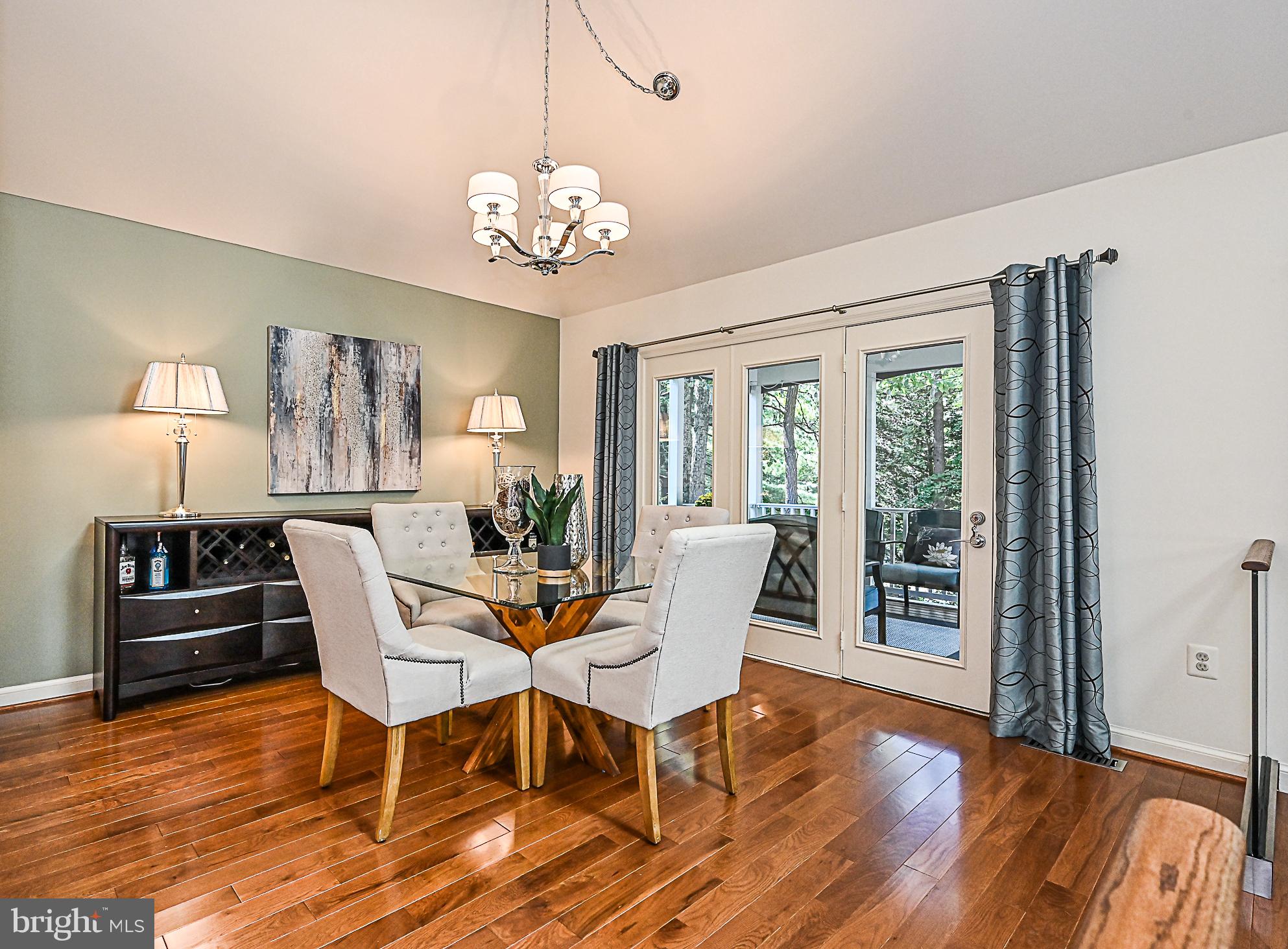 1581 Regatta Lane Reston, VA 20194 - Photo 5 of 38 Dining Room