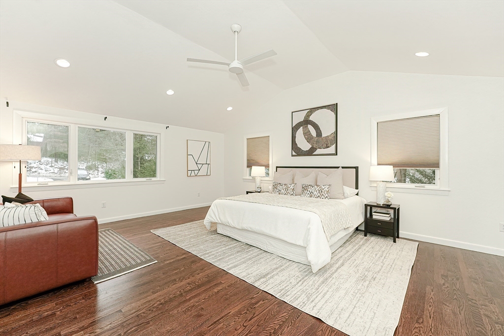 20 Wilson Road Bedford, MA 01730 - Photo 4 of 39 Gallery Image 4