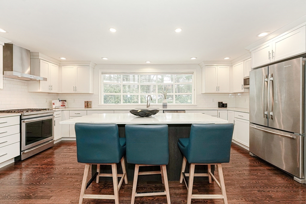 20 Wilson Road Bedford, MA 01730 - Photo 7 of 39 Gallery Image 7