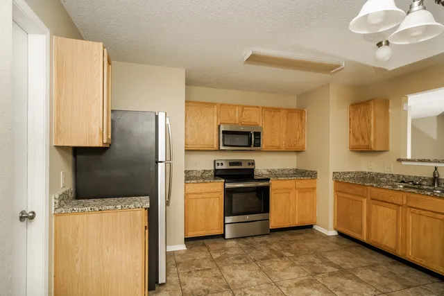 $1,895 | 3328 Summer Breeze Circle, Indianapolis, IN 46239