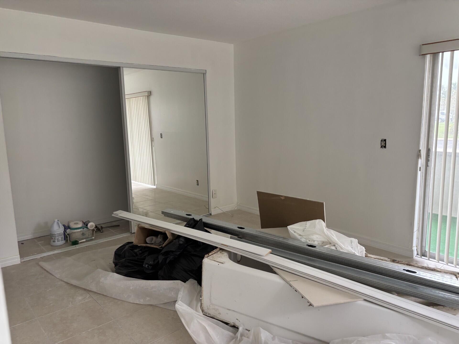 359 Normandy Lane Delray Beach, FL 33484 - Photo 11 of 27 1 Bedroom