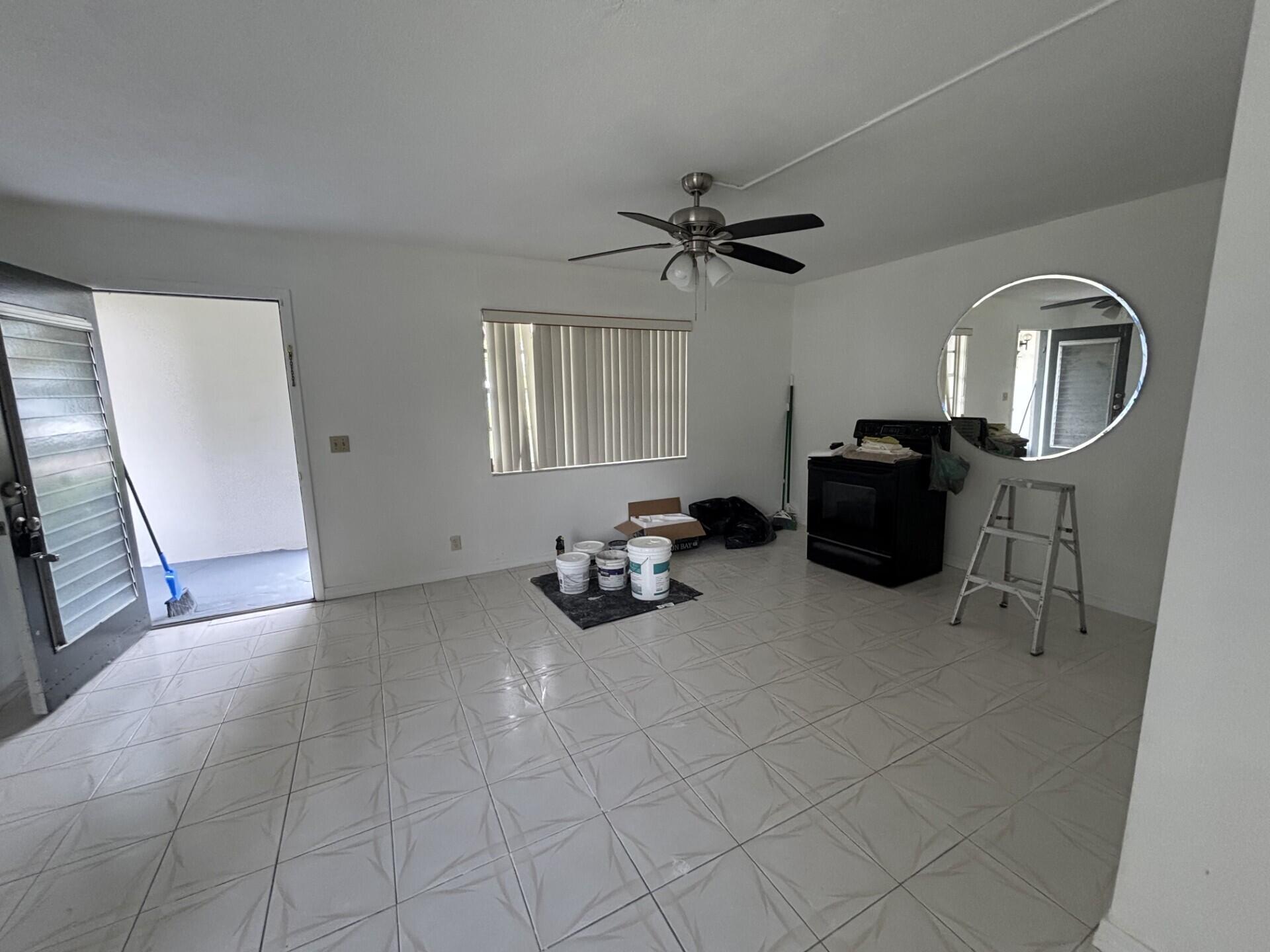 359 Normandy Lane Delray Beach, FL 33484 - Photo 2 of 27 Living Area