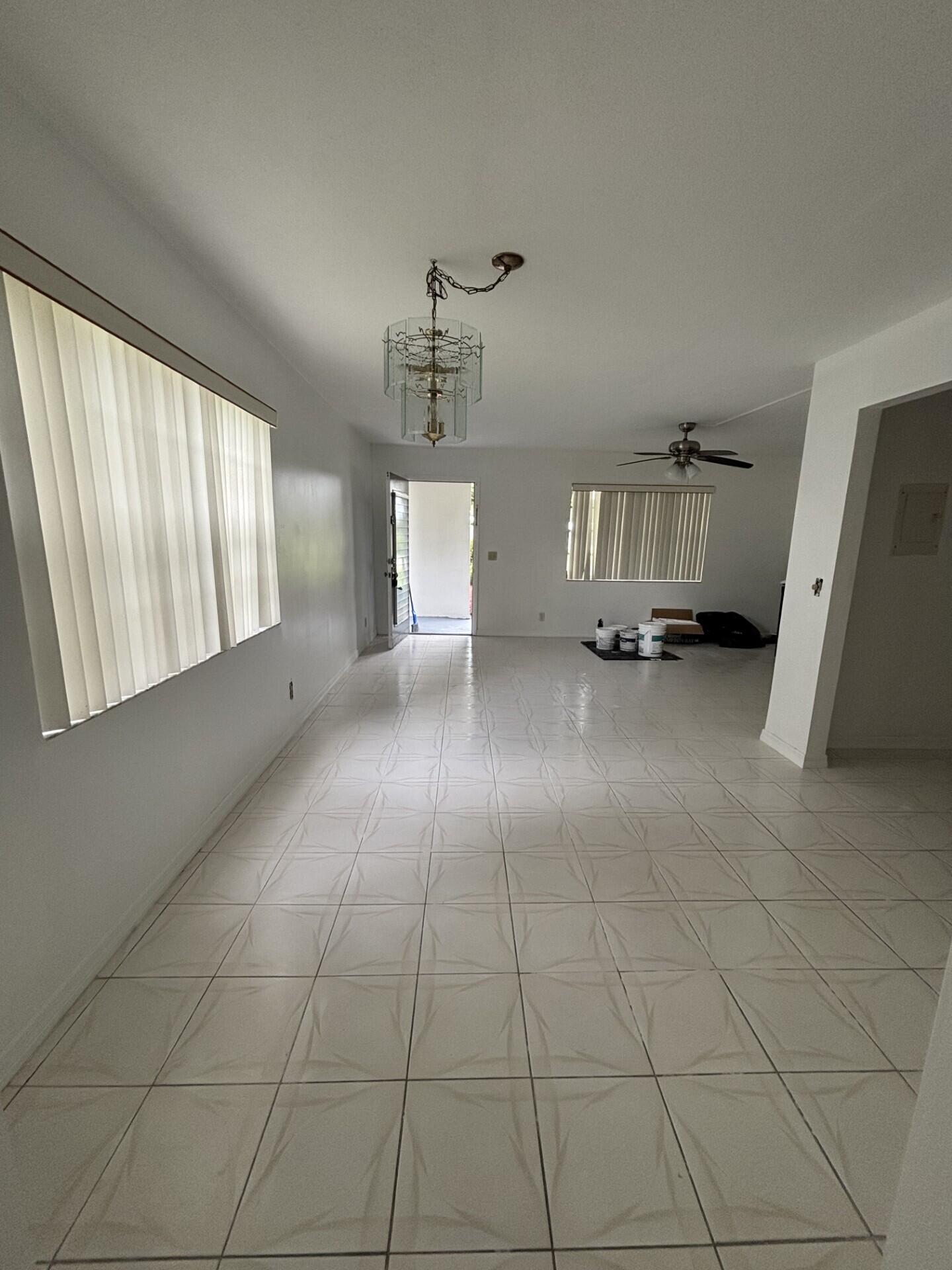 359 Normandy Lane Delray Beach, FL 33484 - Photo 3 of 27 Living and Dining