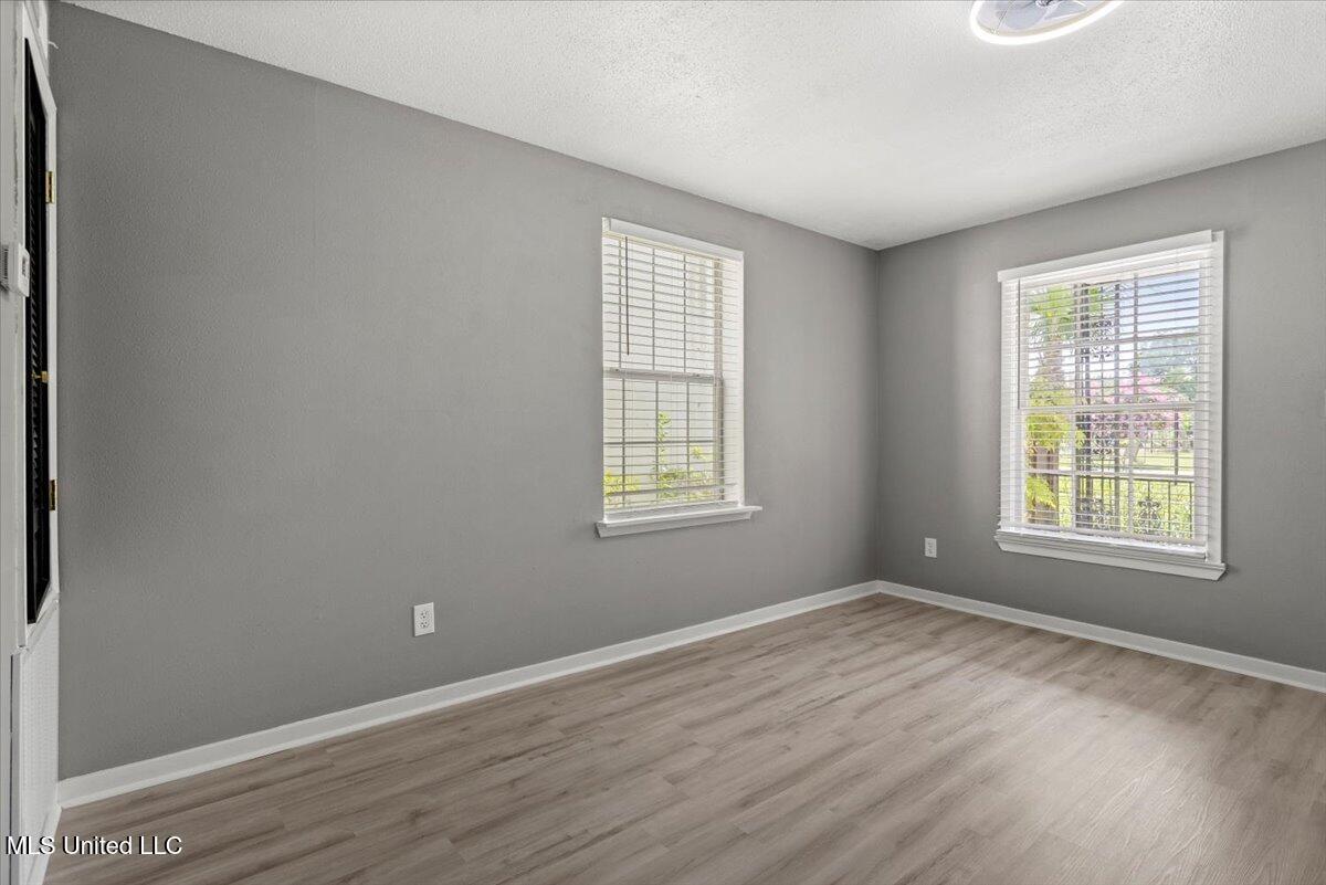 2501 Gulf Avenue, Unit 18 Gulfport, MS 39501 - Photo 13 of 32 14-HJ0A1809