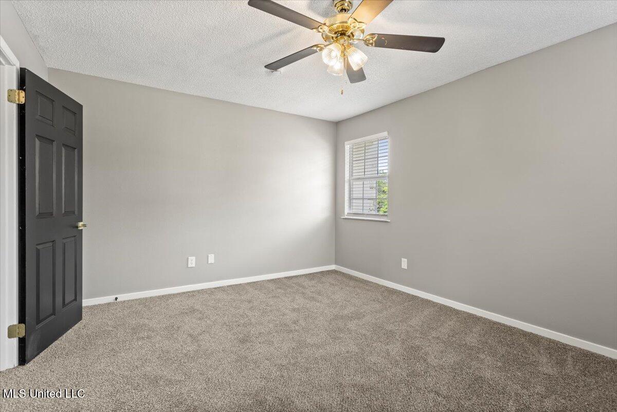 2501 Gulf Avenue, Unit 18 Gulfport, MS 39501 - Photo 21 of 32 22-HJ0A1841