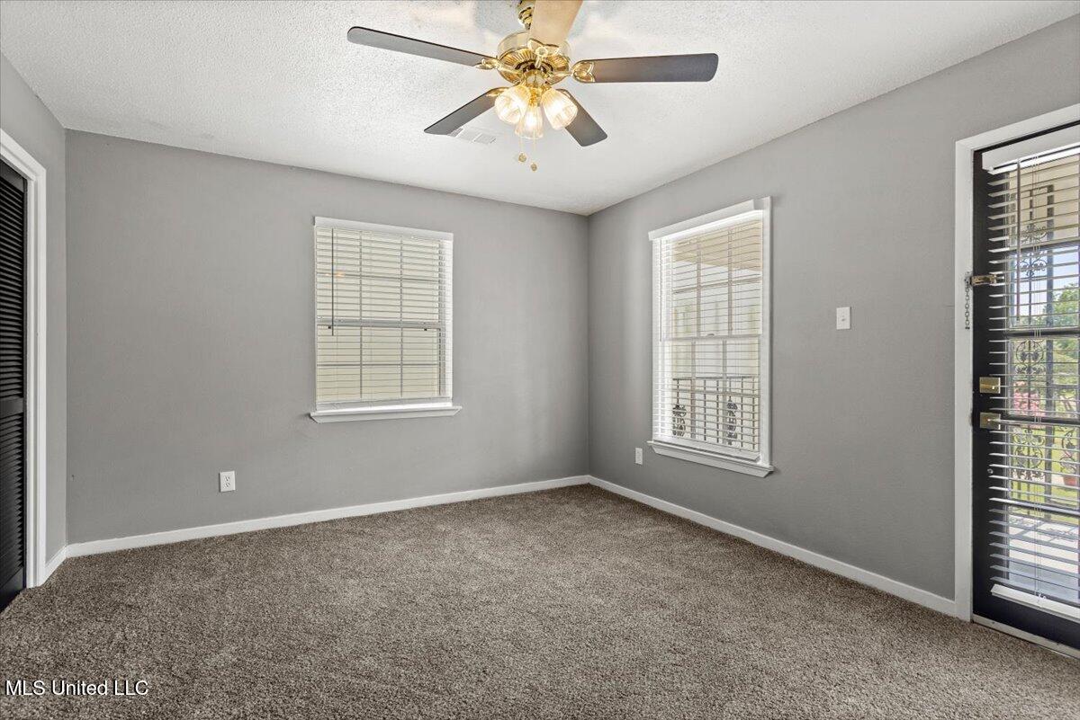 2501 Gulf Avenue, Unit 18 Gulfport, MS 39501 - Photo 24 of 32 25-HJ0A1853