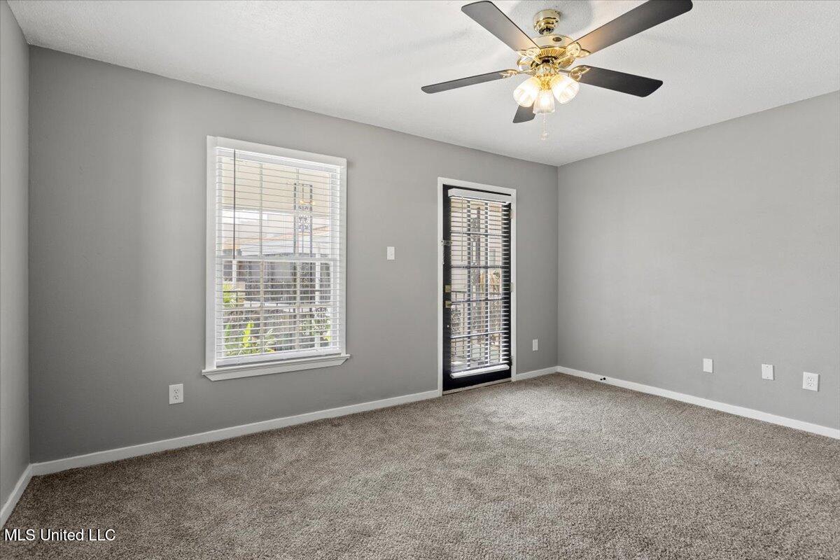 2501 Gulf Avenue, Unit 18 Gulfport, MS 39501 - Photo 25 of 32 26-HJ0A1857