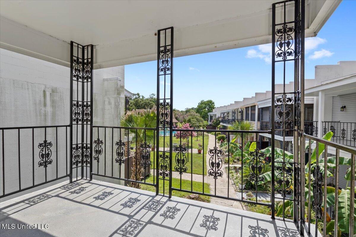 2501 Gulf Avenue, Unit 18 Gulfport, MS 39501 - Photo 27 of 32 23-HJ0A1845