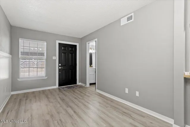 $125,000 | 2501 Gulf Avenue, Unit 18, Gulfport, MS 39501