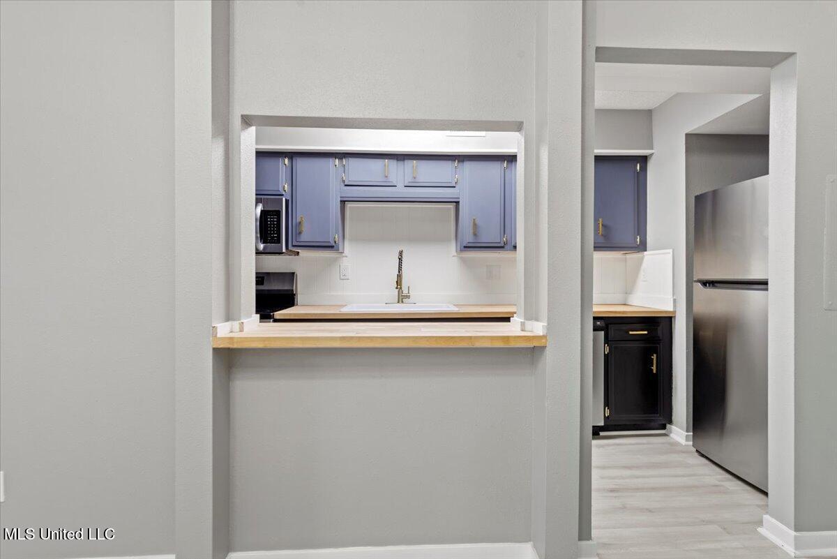 2501 Gulf Avenue, Unit 18 Gulfport, MS 39501 - Photo 9 of 32 10-HJ0A1793