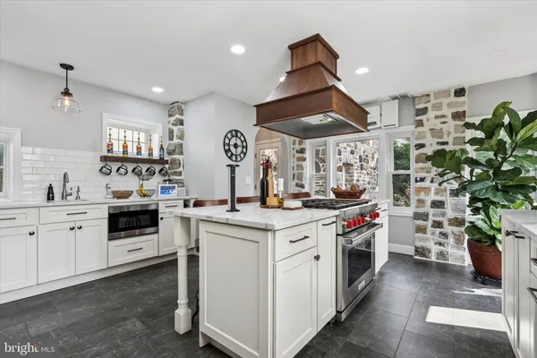 $899,000 | 6380 City Avenue, Philadelphia, PA 19151