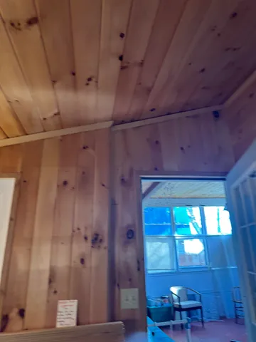 $134,900 | 35 Hammond Shore Road, Franklin, VT 05457