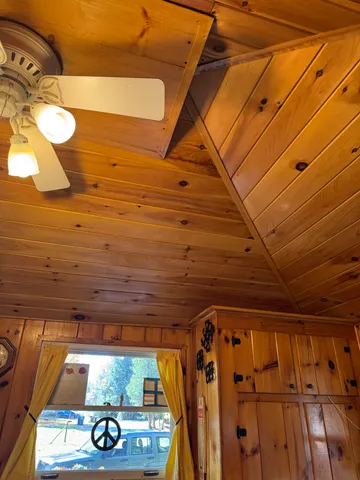 $134,900 | 35 Hammond Shore Road, Franklin, VT 05457