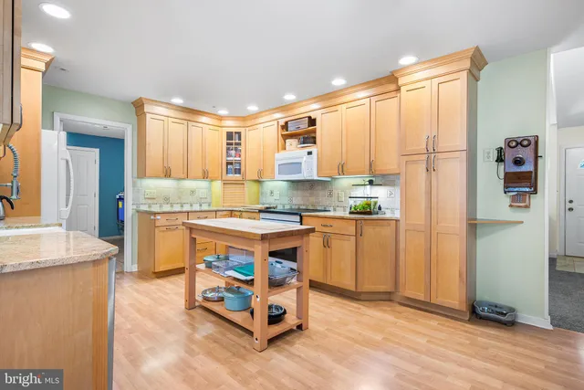 $529,900 | 500 Davis Avenue, Linwood, NJ 08221