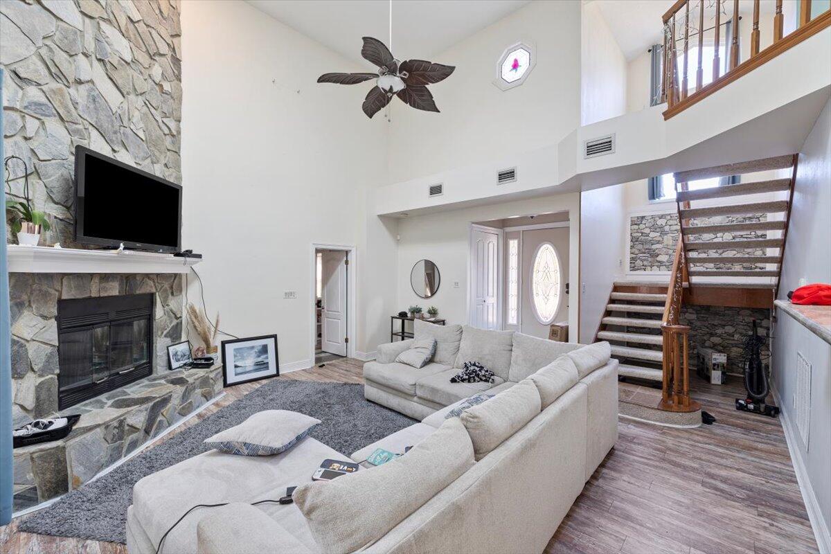 459 Rankin Road Mary Esther, FL 32569 - Photo 5 of 31 18-459Rankin-34