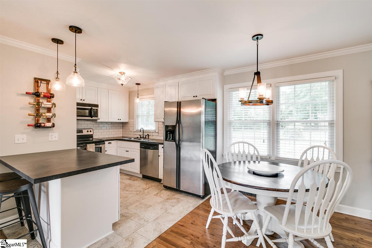 707 Hellams Street Fountain Inn, SC 29644 - Photo 8 of 31 Gallery Image 8