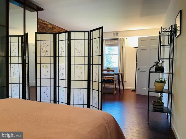 $1,050 | 928 A Venice Drive, Unit A, Silver Spring, MD 20904