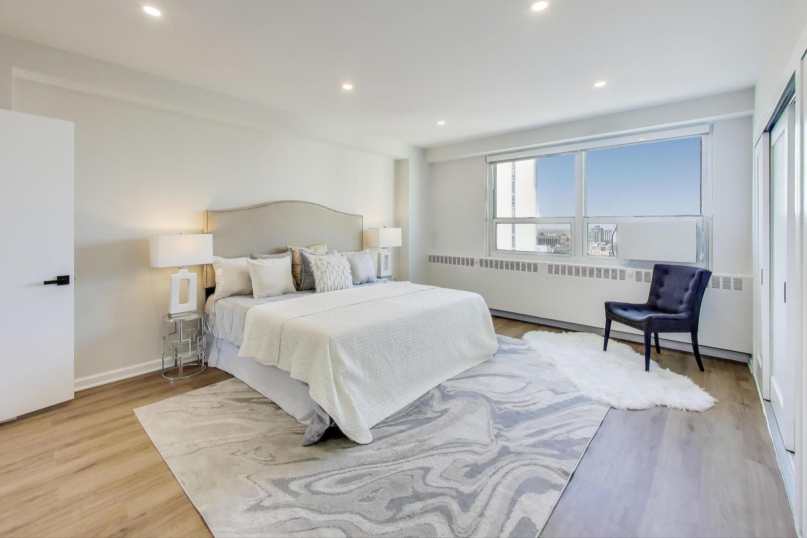 3180 North Lake Shore Drive, Unit 19D Chicago, IL 60657 - Photo 16 of 40