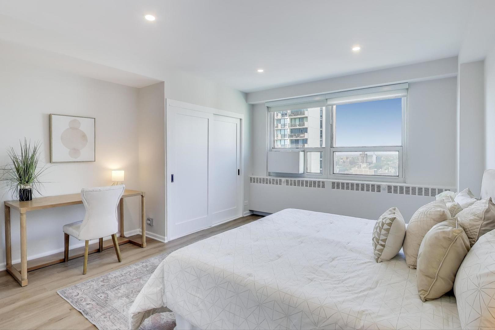 3180 North Lake Shore Drive, Unit 19D Chicago, IL 60657 - Photo 20 of 40