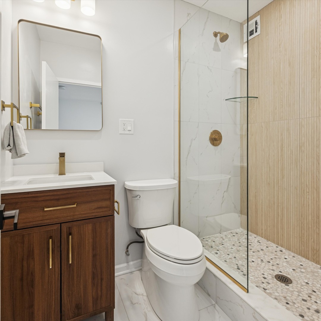 3180 North Lake Shore Drive, Unit 19D Chicago, IL 60657 - Photo 23 of 40