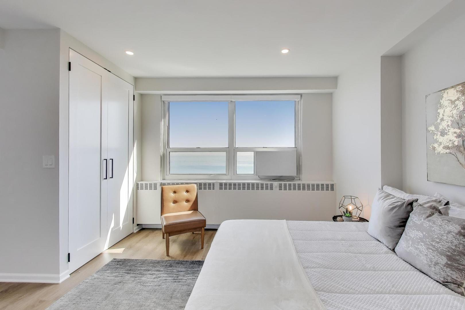 3180 North Lake Shore Drive, Unit 19D Chicago, IL 60657 - Photo 25 of 40