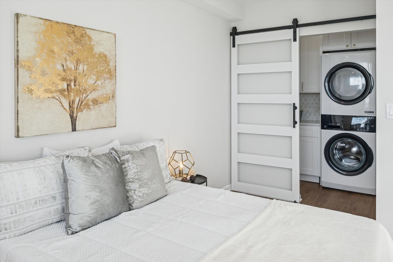 3180 North Lake Shore Drive, Unit 19D Chicago, IL 60657 - Photo 27 of 40