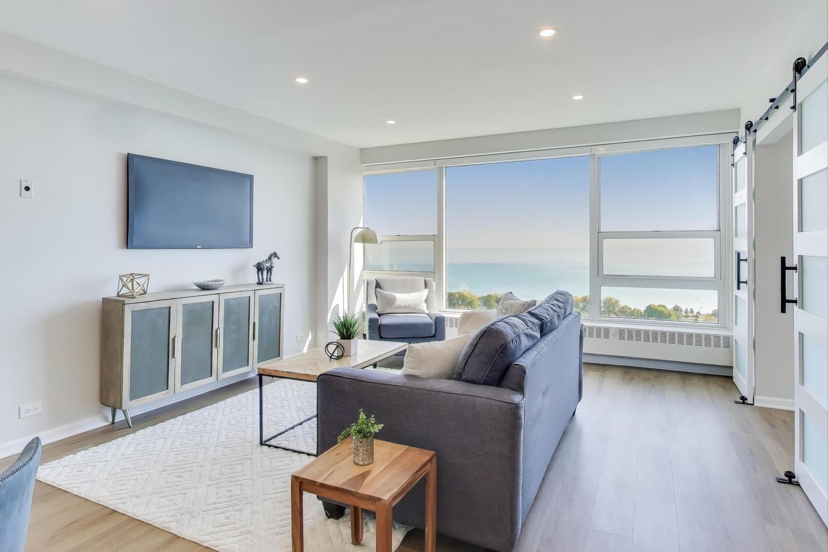 3180 North Lake Shore Drive, Unit 19D Chicago, IL 60657 - Photo 5 of 40