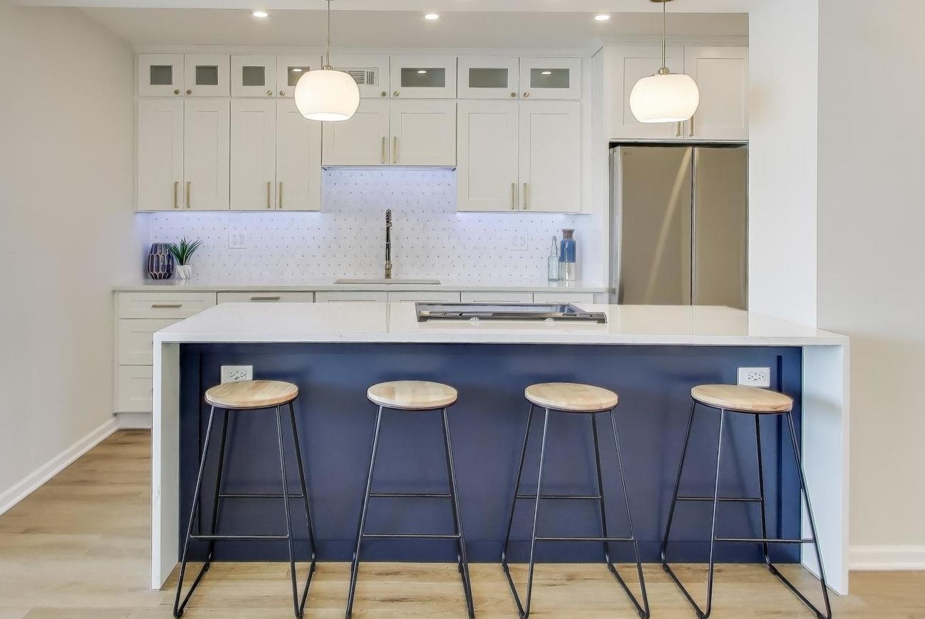 3180 North Lake Shore Drive, Unit 19D Chicago, IL 60657 - Photo 8 of 40