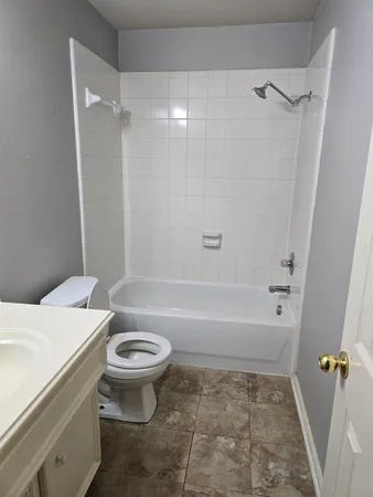 $2,100 | 2910 Plum Lake Drive, Pearland, TX 77584