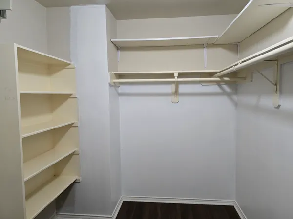 $2,100 | 2910 Plum Lake Drive, Pearland, TX 77584
