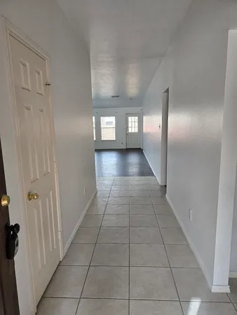 $2,100 | 2910 Plum Lake Drive, Pearland, TX 77584