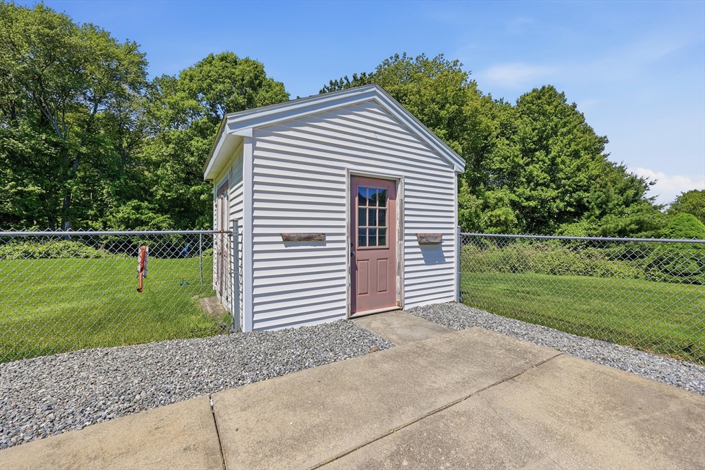 30 Jesse Road Dudley, MA 01571 - Photo 15 of 18